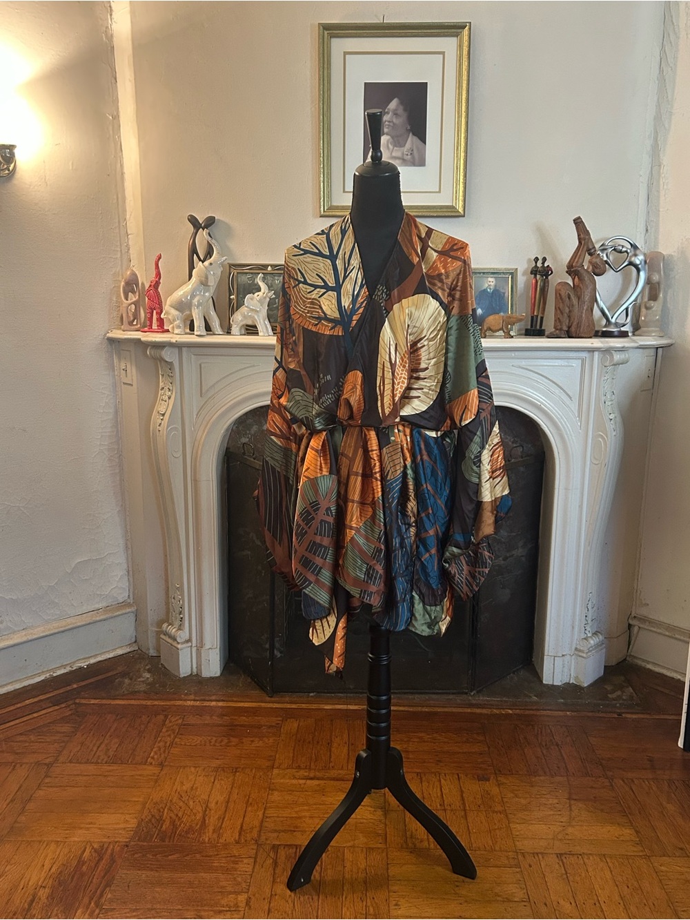 Printed Leaf-Pattern Kimono Jacket in Multicolor by